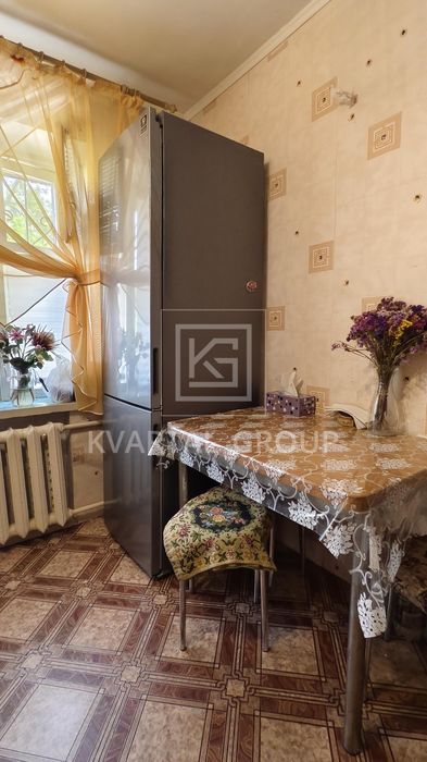 Простора 3-кімнатна квартира 76 м² у цегляному будинку. - View 6