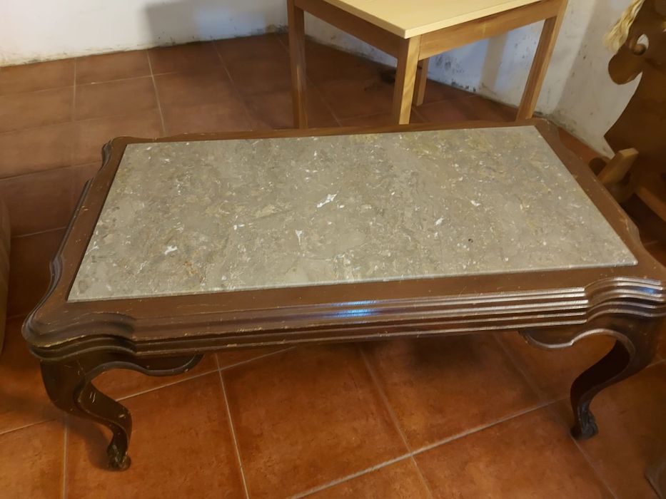 Mesa de centro em madeira e marmore