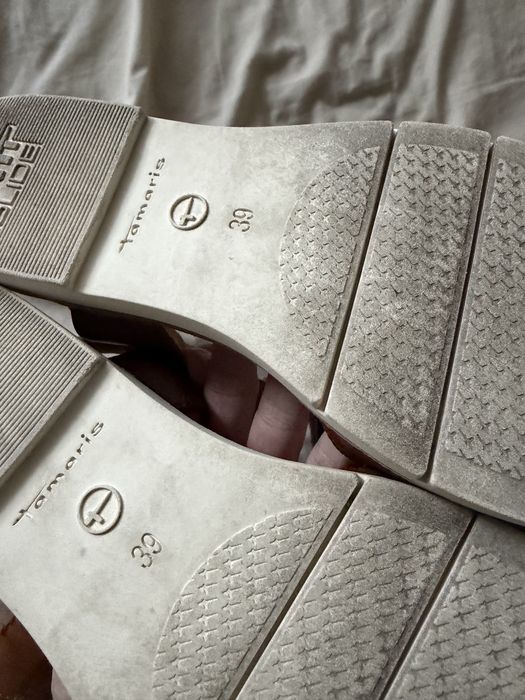 Босоножки натуральная кожа tamaris 39 размер