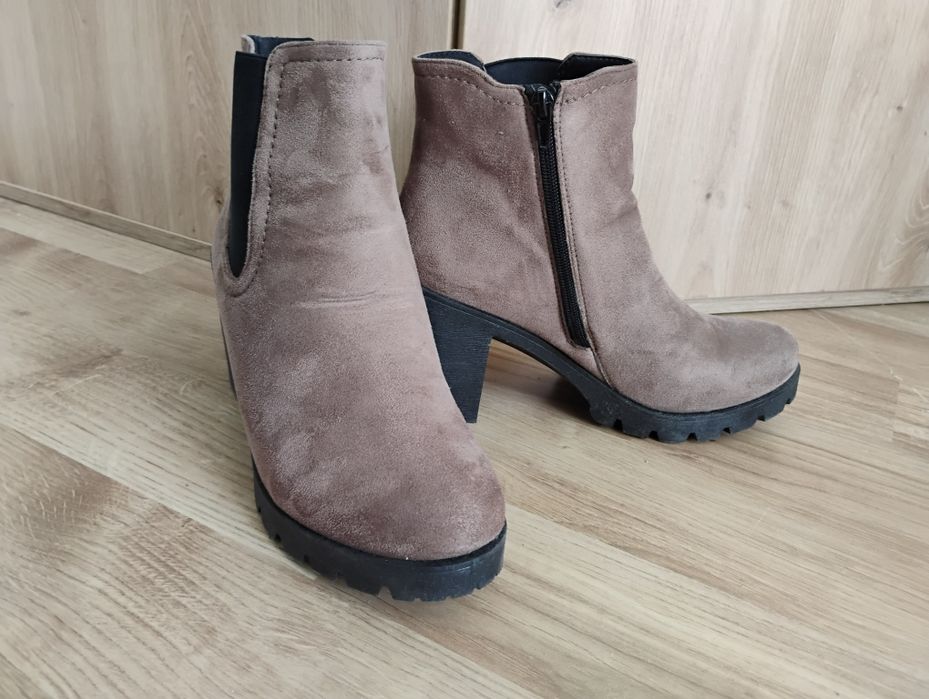 Piękne buty damskie r41