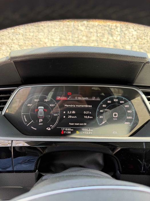 Audi e-tron 50 Sportback Elétrico - 71kWh -  soh 98,8% - SUV Moderno