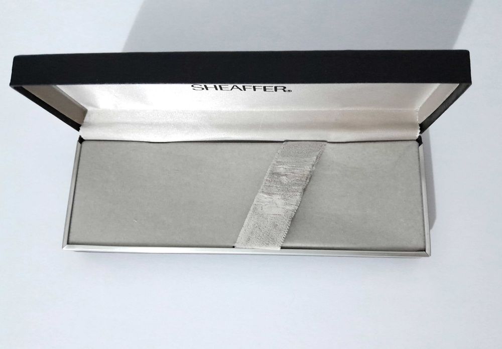 Caixa / Estojo para canetas Sheaffer antigo