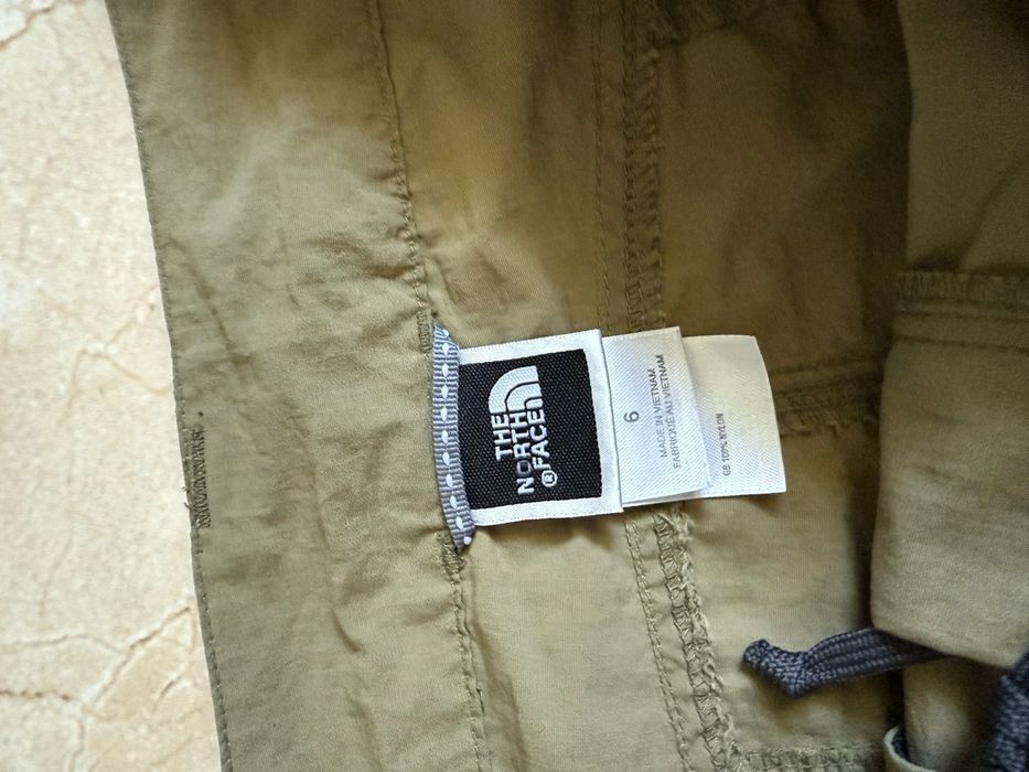Продаються шорти(бріджі)TNF