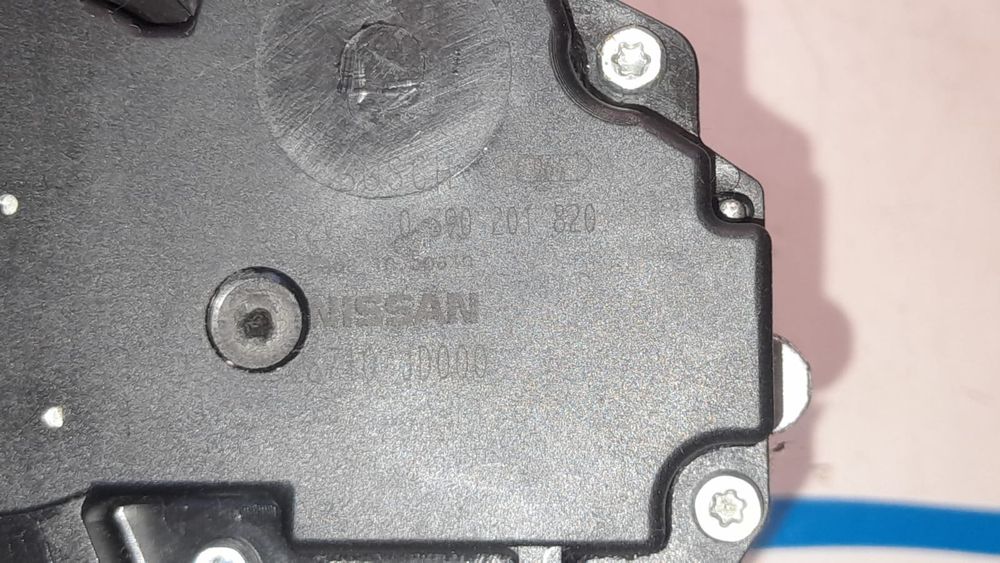 MOTOR SISTEMA LIMPA VIDROS PORTA TAMPA TAMPO MALA 0390201820 NISSAN