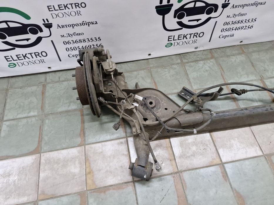 Задня балка цапфа супорт пружина Nissan Leaf 18-24 рік