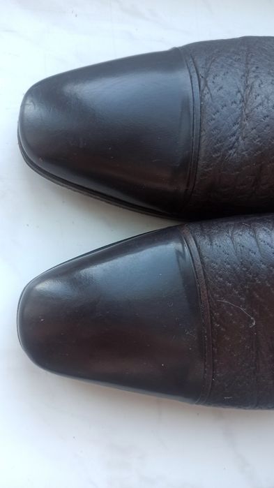 Кожаные туфли известного производителя Moreschi