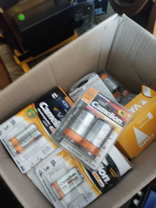 аккумуляторы  батарейки  HR6 1,2В,  Размер ААА, АА.