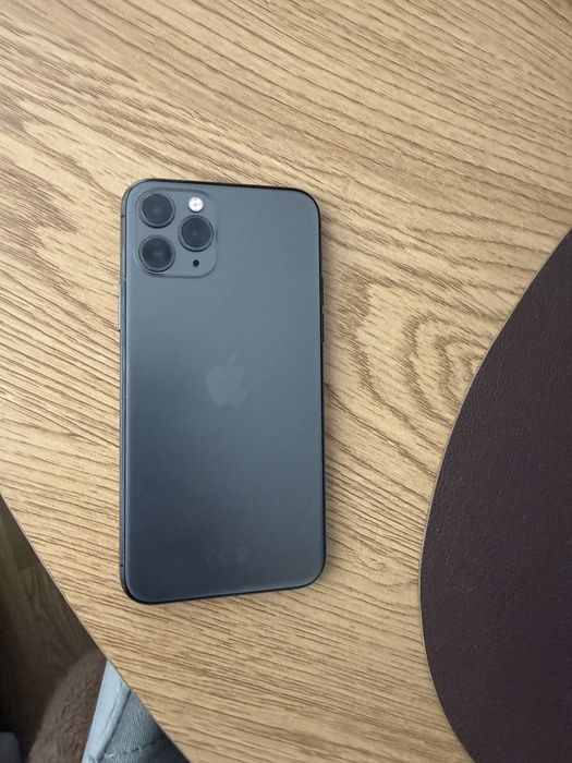 Sprzedam IPhone 11 Pro 256GB