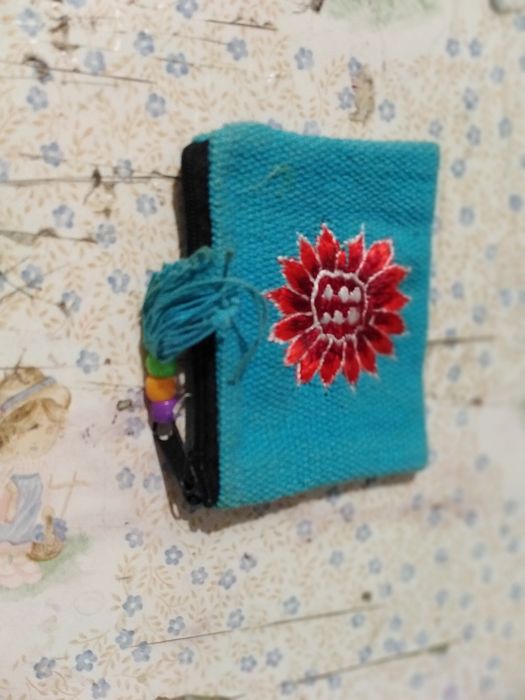 Vendo carteira para mulher bom estado