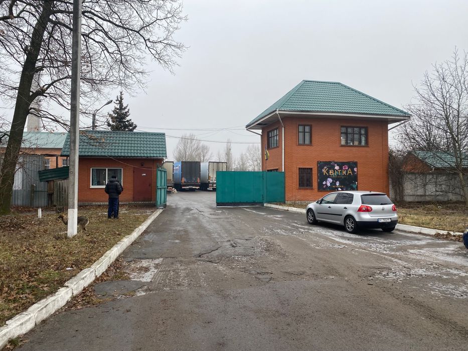 Боярка фасадний комплекс(комерційна нерухомість)