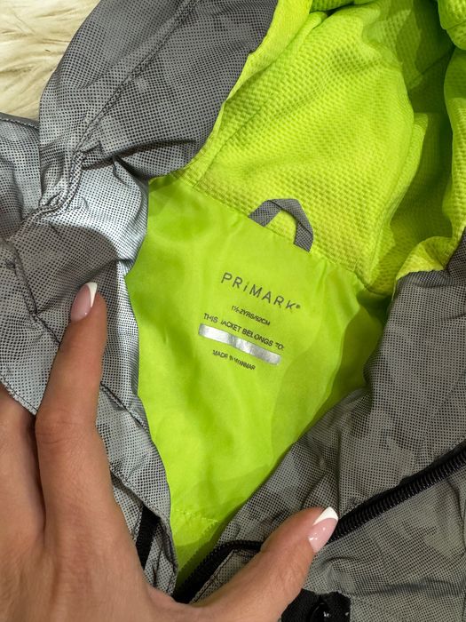 Отдам бесплатно куртку 92