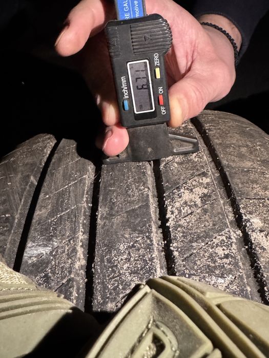 Bridgestone Turanza 245/50 RF19 101W t005a