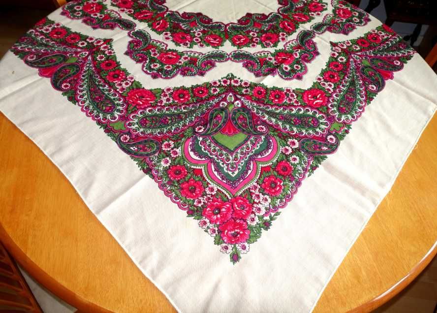 Strój ludowy.Chusta.