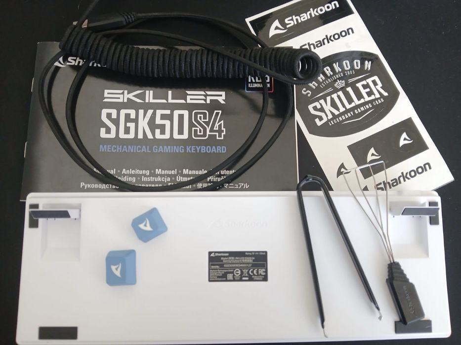 Teclado gaming Sharkoon com red switch - Layout pt-pt (LER DESCRIÇÃO)