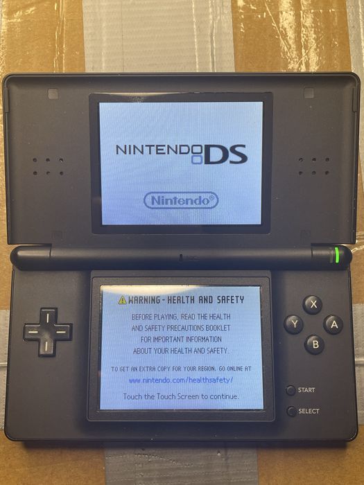 Nintendo DS lite