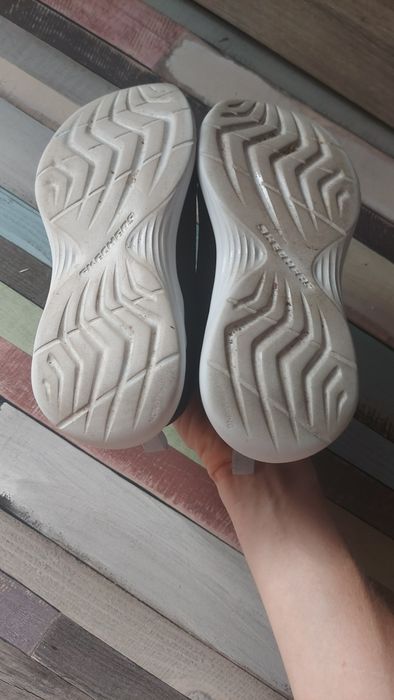 Кросівки на дівчинку Sketchers 29 р. 20 см.