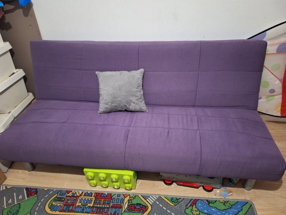 Sofá cama  usado , em bom estado