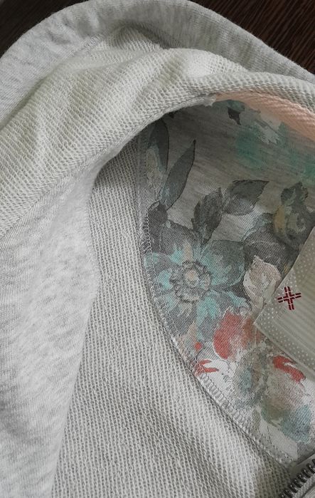 Спортивна кофта TRIUMPH