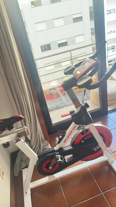 Vendo bicicleta, semi nova