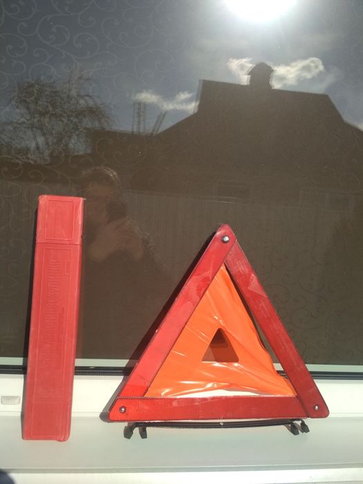 Знак аварійної зупинки