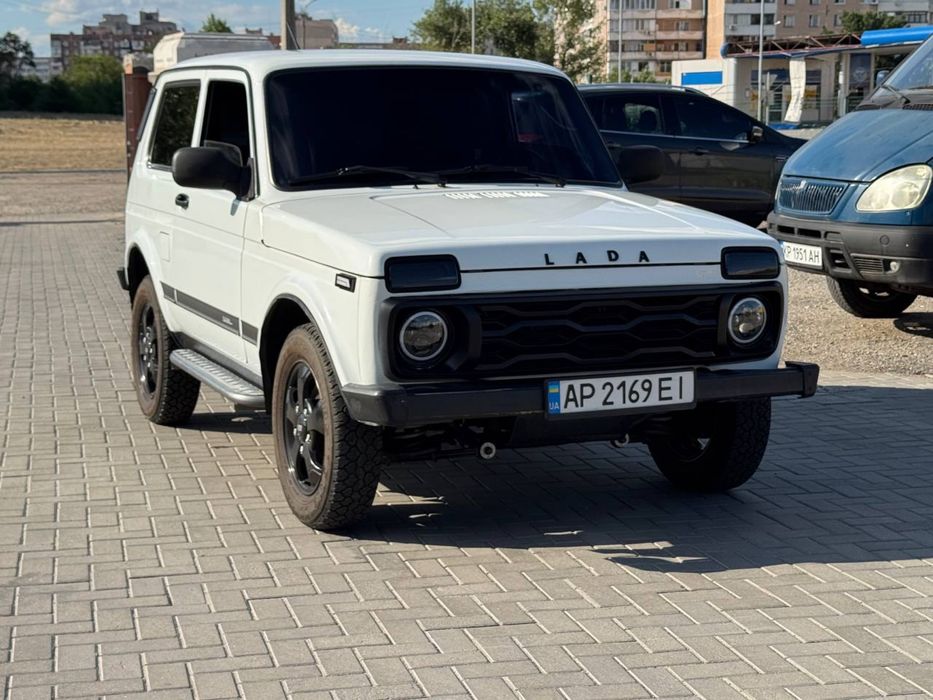 Ваз/Lada 21214  нива
