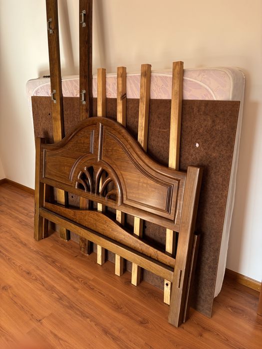 Cama Casal 140cm
