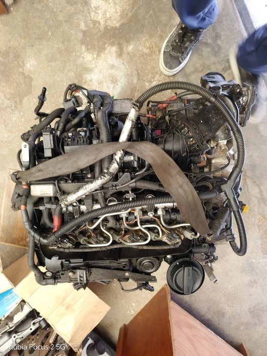 Motor usado pada pecas de um N47 disel BMW ceri3 de 2015 disel  caixa aitomatica