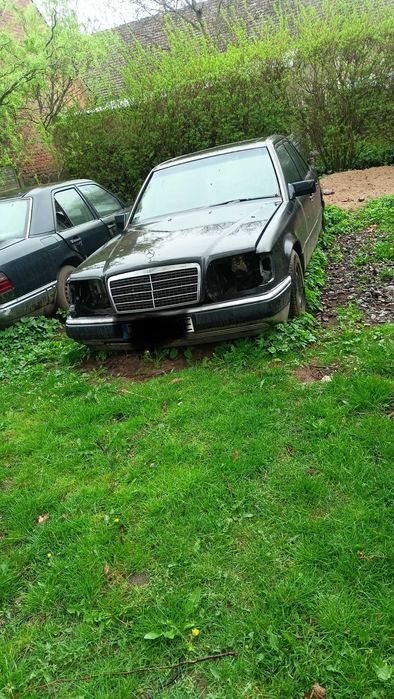 Mercedes-Benz W124