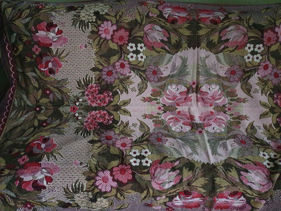 Покривало на ліжко, диван