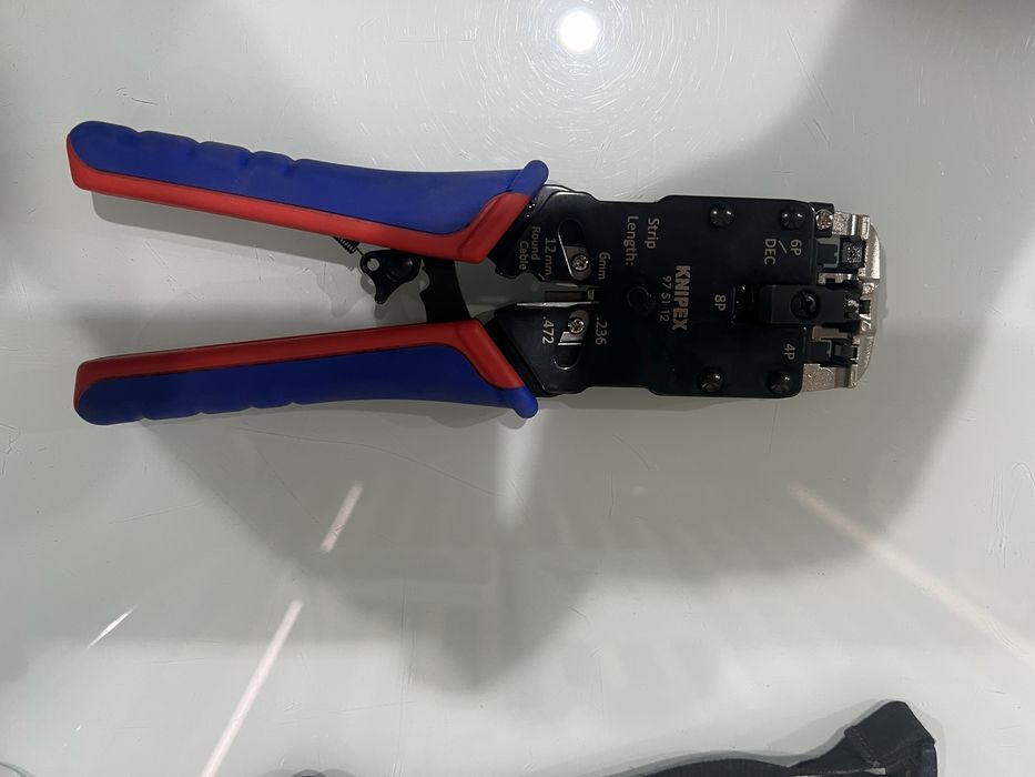 Szczypce Knipex do zagniatania Western