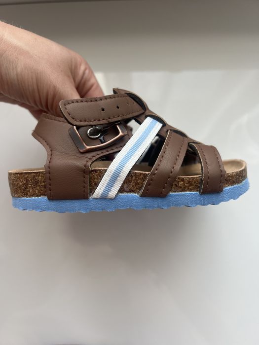 Nowe sandałki sandały 24 lekkie jak piórko