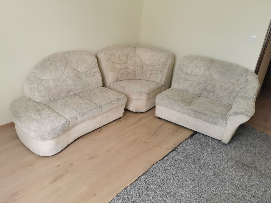 Sofa Kanapa Narożnik jasny kolor zadbana Stan Bardzo Dobry!