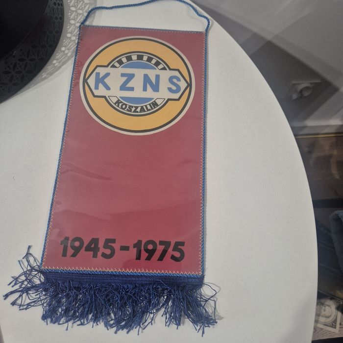 Unikatowy proporczyk XXX lat KZNS Koszalin