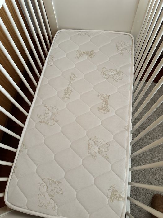 Berço IKEA + colchao como novo