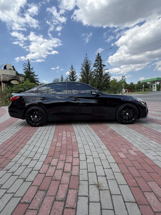 Infiniti Q50 2015г 3.5 Hybrid 141т км.