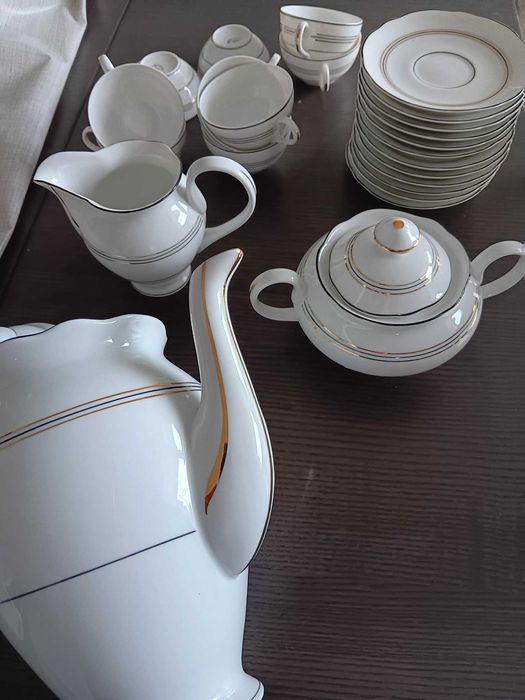 Serviço de café em porcelana casca de ovo VA, anos 60