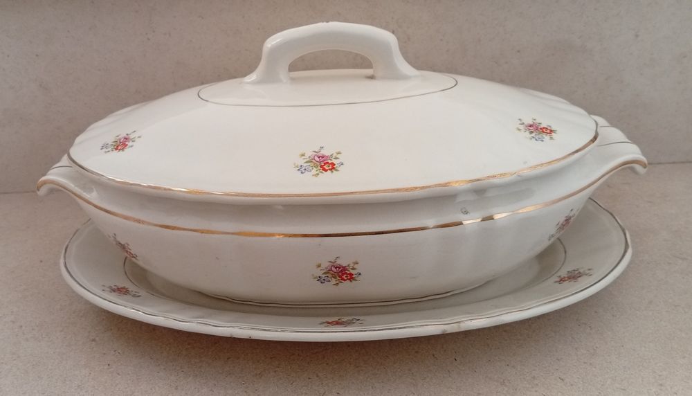 Terrina + Travessa em loiça de Sacavém anos 40