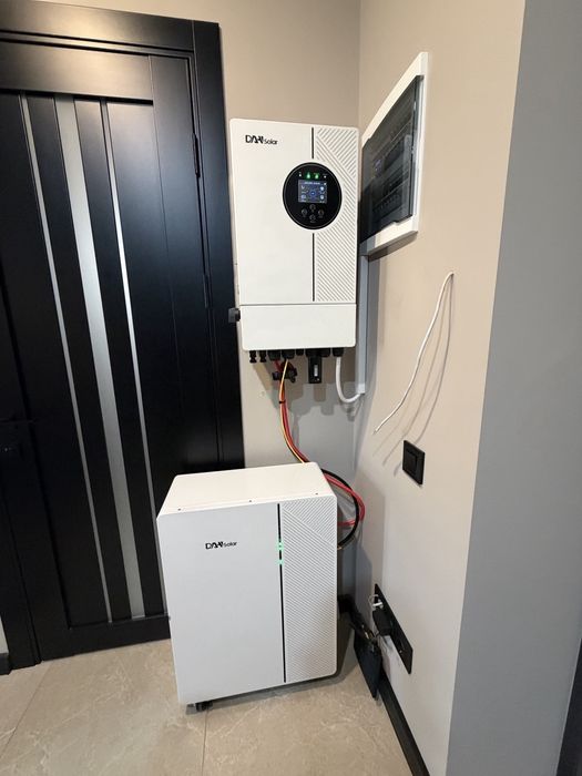 Системи інвертор Luxpower 6 кВт+батарея Dah Solar безперебійного живлення  51.2V