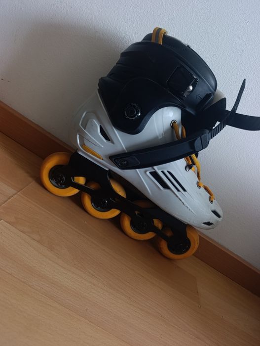 Par de patins usados