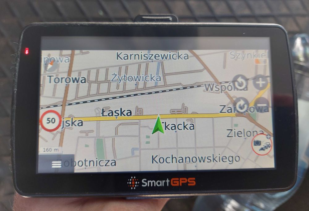 Fotele , alufelgi , deski rozdzielcze , cb radia , nawigacja 5"
