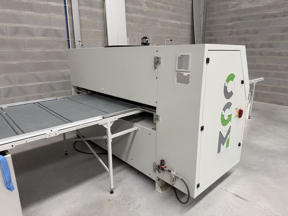 Máquina para Fabrico Condutas P3, PIR e PIR-ALU