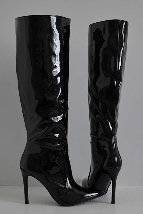 LAKIEROWANE kozaki Chiara Foscari do kolana na smukłej szpilce 41