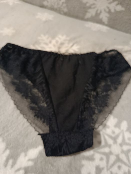 Majtki z koronką