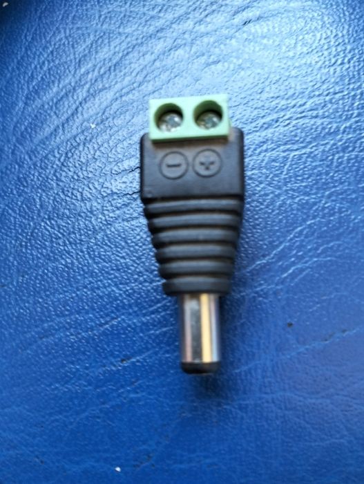 Конектор живлення