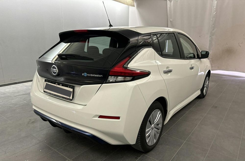 Nissan Leaf Visia 40 kWh - Elétrico