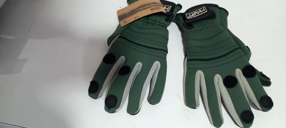 Luvas em neopreno para a prática desportiva