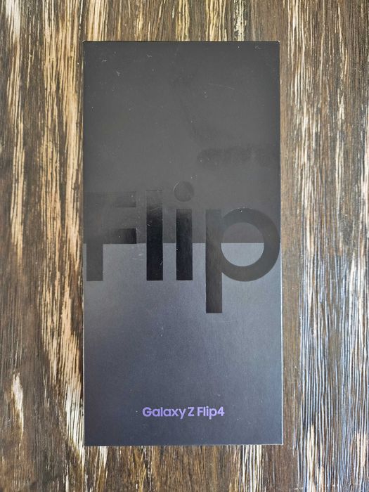 Samsung Galaxy Z Flip4