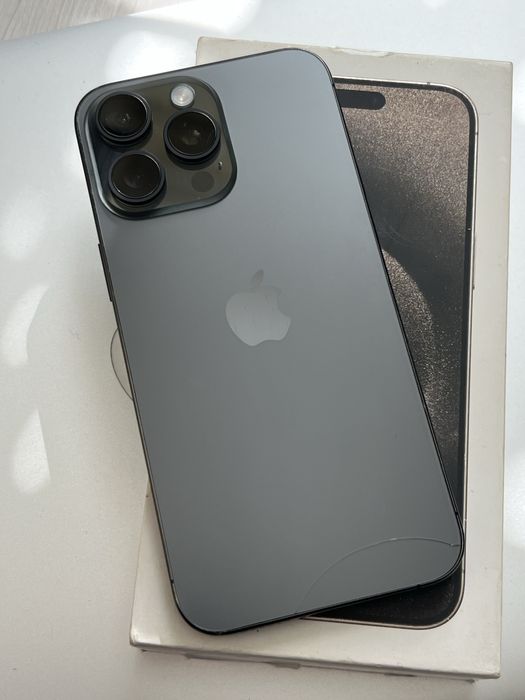 Iphone 15 pro max 256 icloud