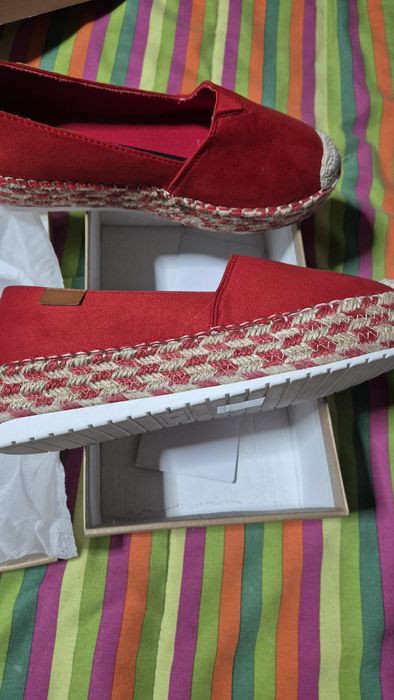 Alpercatas vermelhas 40
