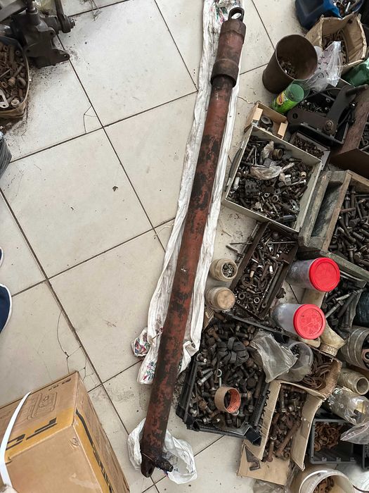 Гидроцылиндр Б\У